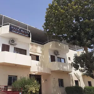 ホテル Nile Roof Hotel& Restaurant, ルクソール
