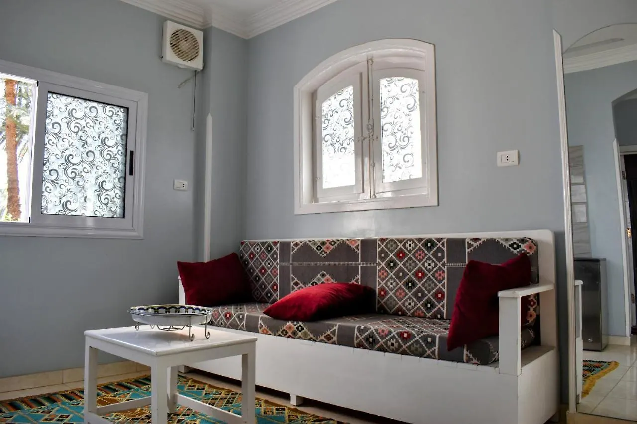 Villa Rebecca Luxor Apartment
